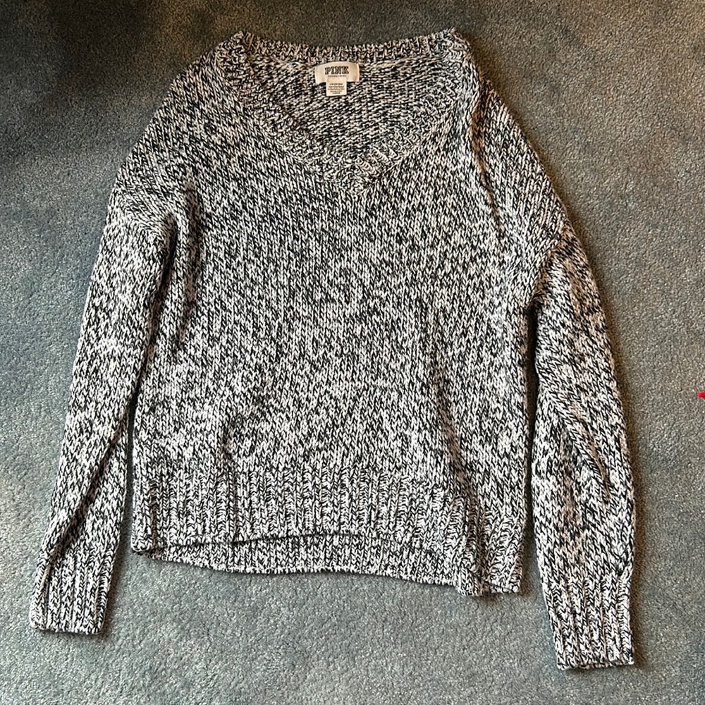 Gray sweater.